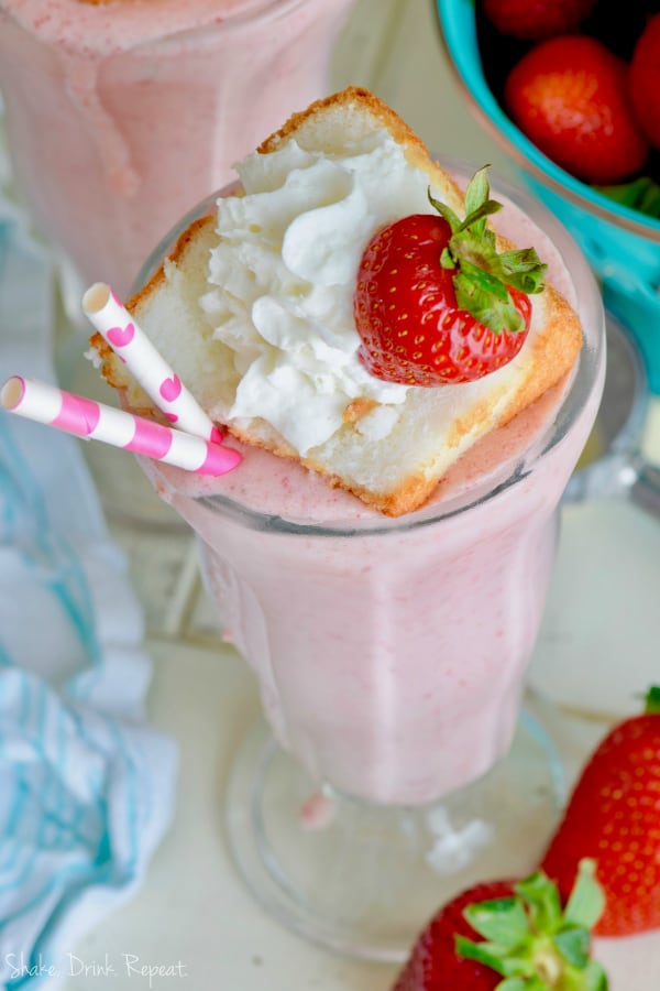 With just a few ingredients you can make this amazing Boozy Strawberry Milkshake right at home!