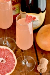 The ingredients for this champagne cocktail are vodka, juice, and champagne! So easy!