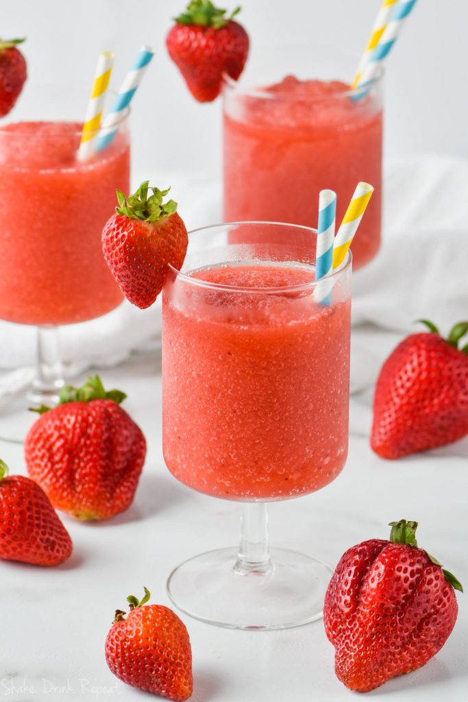 Frosé Cocktail - Shake Drink Repeat