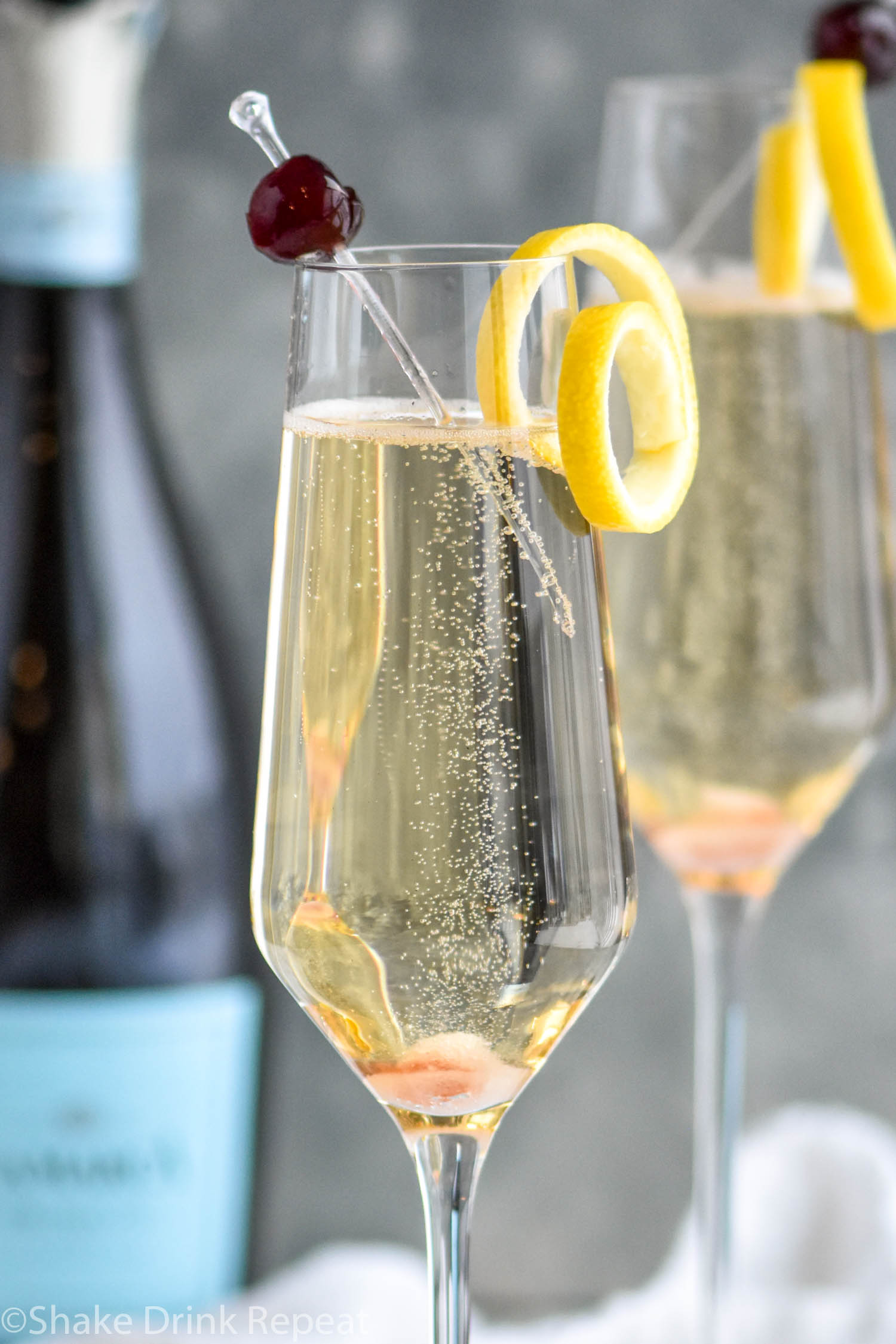 Champagne cocktail 2025 glassware